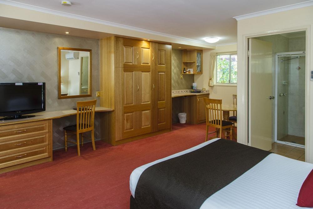Mcnevins Maryborough Motel Buitenkant foto