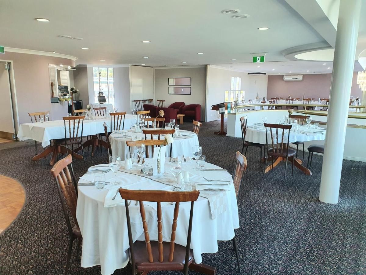 Mcnevins Maryborough Motel Buitenkant foto