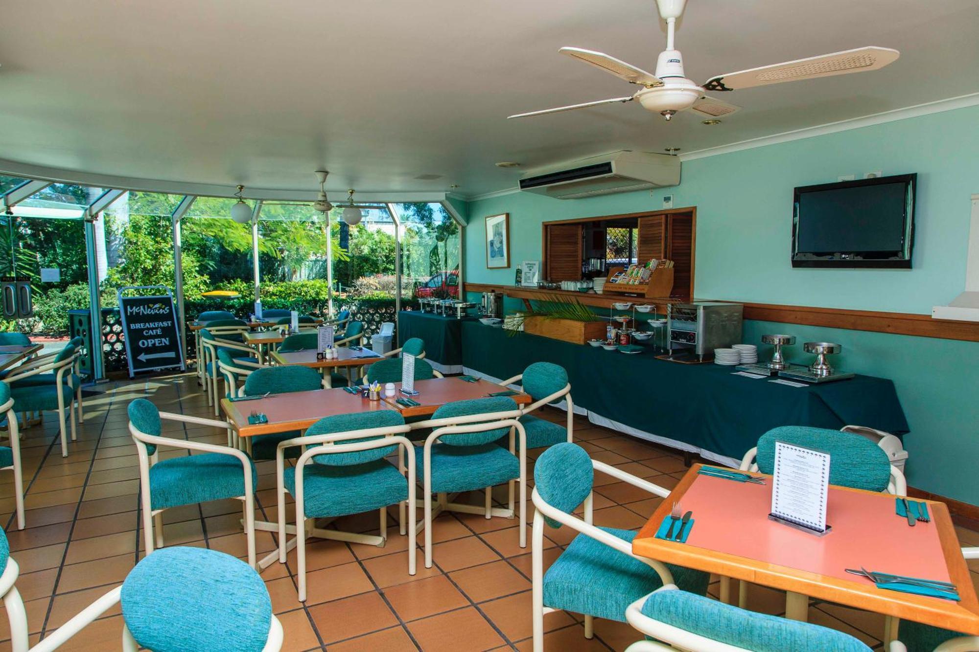Mcnevins Maryborough Motel Buitenkant foto